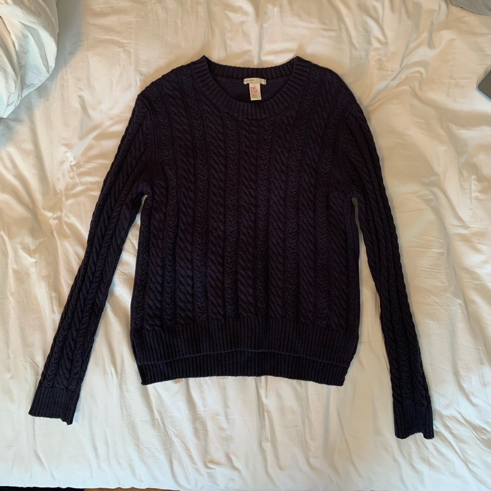 H&M NAVY BLUE KNIT SWEATER